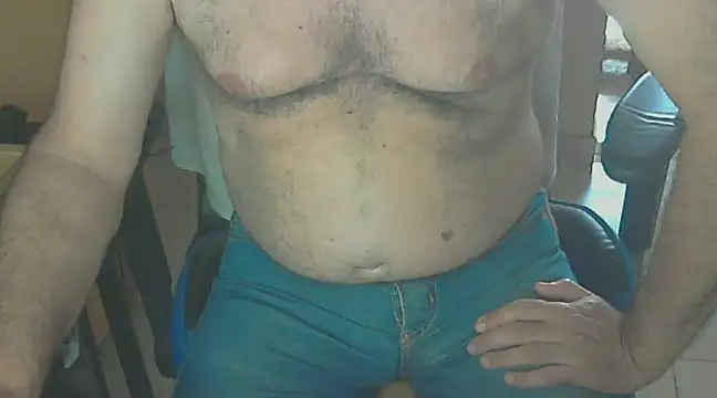 Snapshot of angelgarcia269 chatting on 03-02-25, 11:30 angelgarcia269 online show from 03-02-25, 11:30
