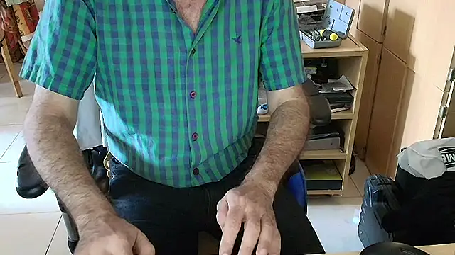 angelgarcia269 online show from 04-05-26, 01:40