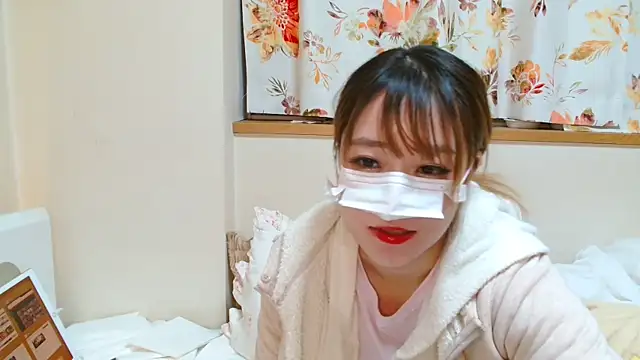 Snapshot of liliyRiSAcha-n chatting on 12-21-24, 06:55 liliyRiSAcha-n online show from 12-21-24, 06:55