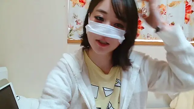 Snapshot of liliyRiSAcha-n chatting on 02-26-26, 06:46 liliyRiSAcha-n online show from 02-26-26, 06:46