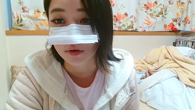 Snapshot of liliyRiSAcha-n chatting on 01-13-26, 06:06 liliyRiSAcha-n online show from 01-13-26, 06:06