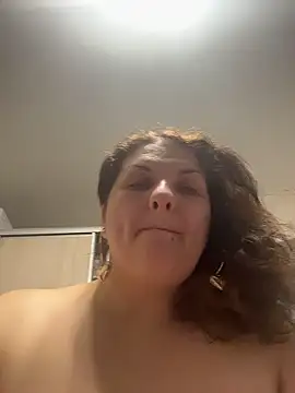 Snapshot of Taisia_W chatting on 01-12-26, 06:53 Taisia W online show from 01-12-26, 06:53