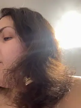 Snapshot of Taisia_W chatting on 02-05-26, 06:20 Taisia W online show from 02-05-26, 06:20