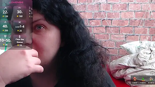 Snapshot of Taisia_W chatting on 03-22-25, 10:28 Taisia W online show from 03-22-25, 10:28