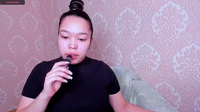 Kris top Lee online show from 04-07-26, 02:46