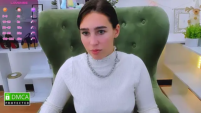  Eliizabeth  online show from 10-08-25, 09:04