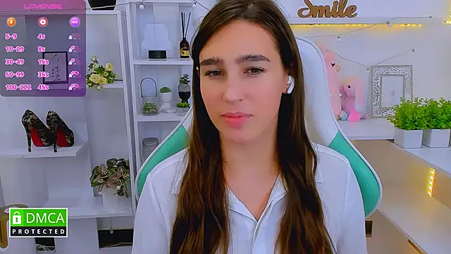  Eliizabeth  online show from 09-10-25, 09:25