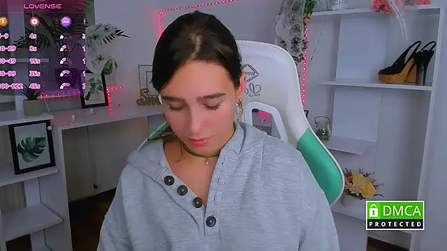  Eliizabeth  online show from 10-31-25, 10:27