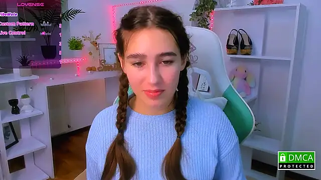  Eliizabeth  online show from 11-21-25, 10:31