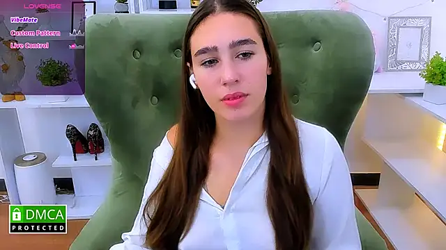  Eliizabeth  online show from 10-01-25, 08:24