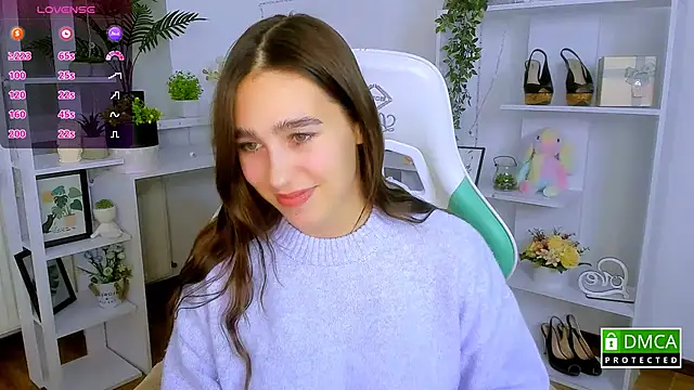  Eliizabeth  online show from 12-14-25, 09:20