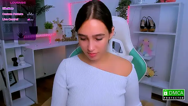  Eliizabeth  online show from 11-26-25, 09:15