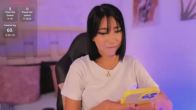 emma woods  online show from 10-16-25, 07:55