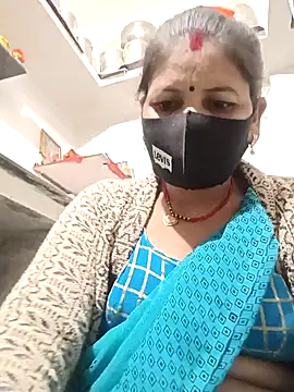 Riyaa-Devi online show from 12-23-24, 05:43