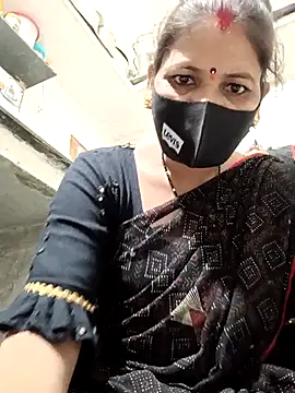 Riyaa-Devi online show from 10-13-25, 05:47