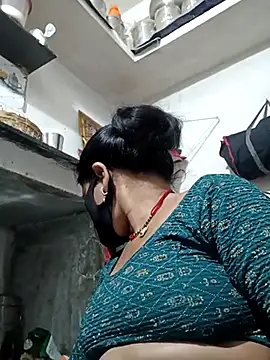 Riyaa-Devi online show from 02-21-25, 06:04
