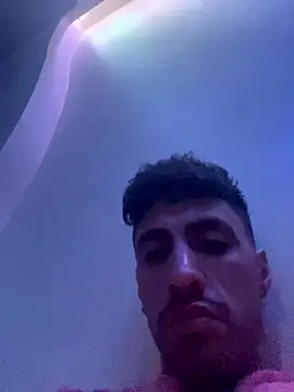 Snapshot of Diegafacil chatting on 11-10-25, 05:12 Diegafacil online show from 11-10-25, 05:12