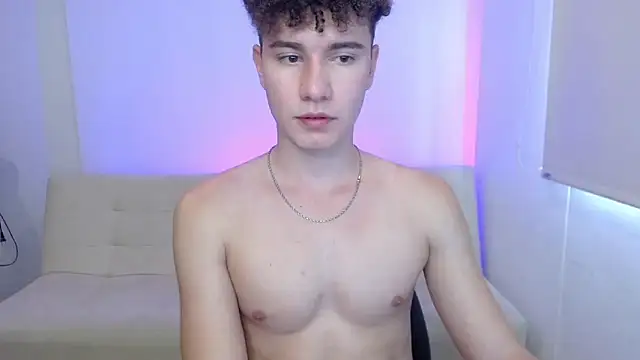 Snapshot of adrian_morelly chatting on 06-18-26, 06:57 adrian morelly online show from 06-18-26, 06:57