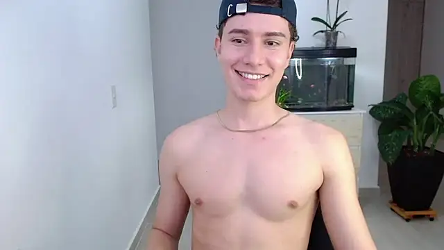 Snapshot of adrian_morelly chatting on 12-16-24, 10:03 adrian morelly online show from 12-16-24, 10:03