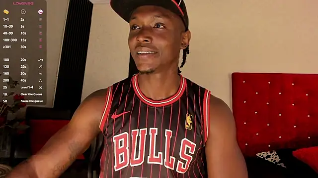 DannSmmith online show from 10-19-25, 04:59