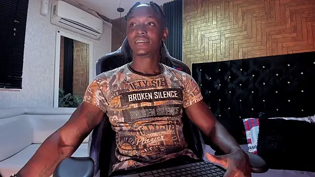 DannSmmith online show from 09-29-25, 06:31