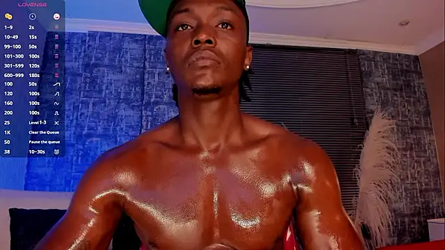 Snapshot of DannSmmith chatting on 02-12-26, 05:18 DannSmmith online show from 02-12-26, 05:18