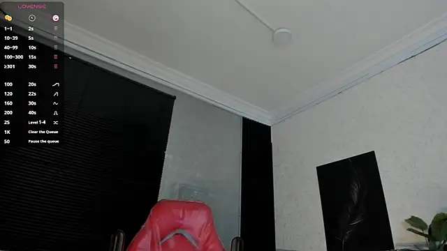 Snapshot of DannSmmith chatting on 05-16-26, 10:36 DannSmmith online show from 05-16-26, 10:36