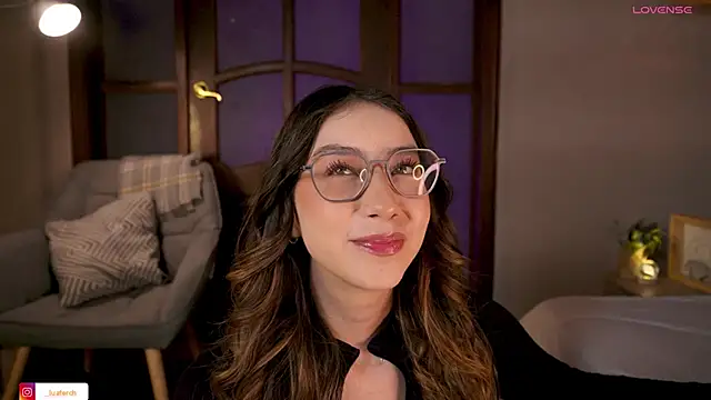 Snapshot of lua_ferch__ chatting on 09-18-25, 12:52 lua ferch online show from 09-18-25, 12:52