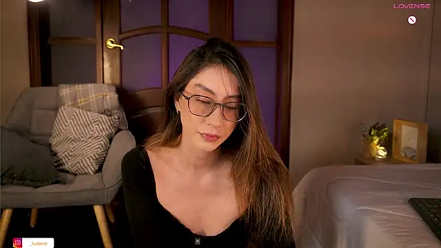 Snapshot of lua_ferch__ chatting on 09-17-25, 01:02 lua ferch online show from 09-17-25, 01:02