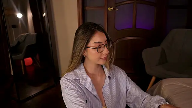 lua ferch   online show from 12-05-25, 12:37