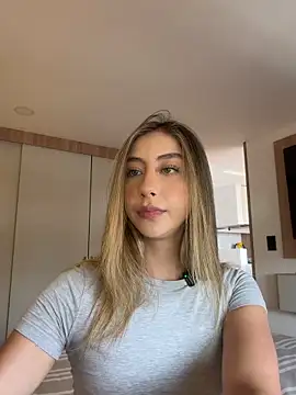 lua ferch   online show from 05-19-26, 06:04