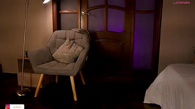Snapshot of lua_ferch__ chatting on 09-19-25, 12:53 lua ferch online show from 09-19-25, 12:53