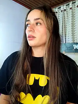 Snapshot of Natalia_Suarez chatting on 02-14-25, 01:56 Natalia Suarez online show from 02-14-25, 01:56