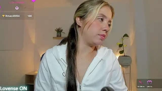 Snapshot of nataly_rodri chatting on 07-28-26, 08:52 nataly rodri online show from 07-28-26, 08:52