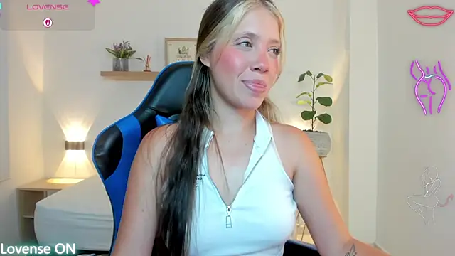 Snapshot of nataly_rodri chatting on 05-09-26, 03:43 nataly rodri online show from 05-09-26, 03:43