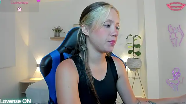 Snapshot of nataly_rodri chatting on 04-29-26, 02:05 nataly rodri online show from 04-29-26, 02:05