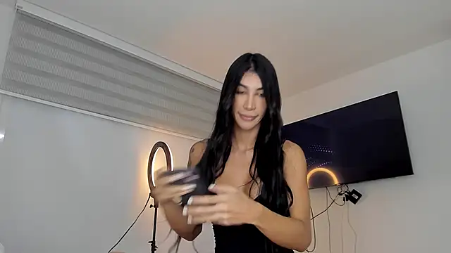 GarciaMilu online show from 02-05-25, 01:37