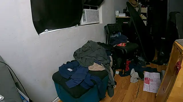 Snapshot of leanjamesdean chatting on 09-19-25, 12:14 leanjamesdean online show from 09-19-25, 12:14