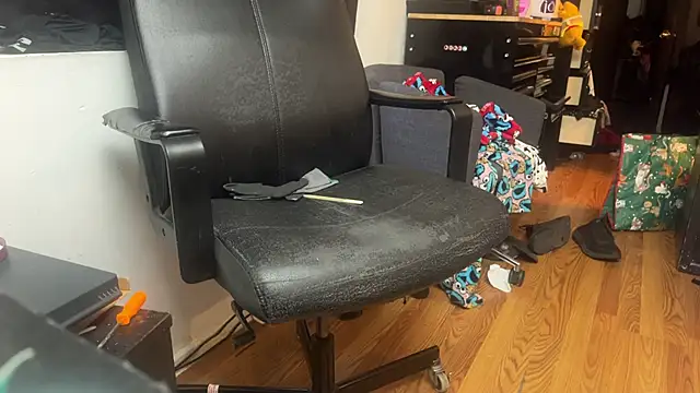 leanjamesdean online show from 12-23-25, 12:11