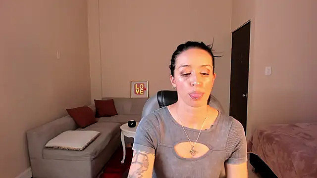 Kristen Garner online show from 03-03-26, 07:54