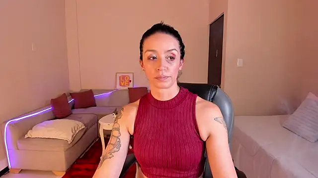 Kristen Garner online show from 07-25-26, 07:42