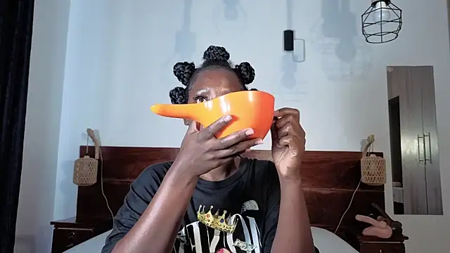 Elegant Ebony online show from 03-01-26, 11:21