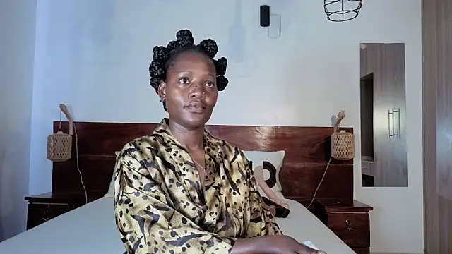 Elegant Ebony online show from 03-31-26, 07:43