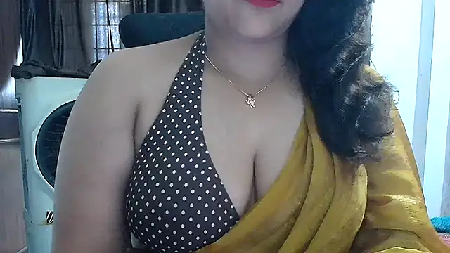 Snapshot of Maria_55 chatting on 05-13-26, 06:42 Maria 55 online show from 05-13-26, 06:42