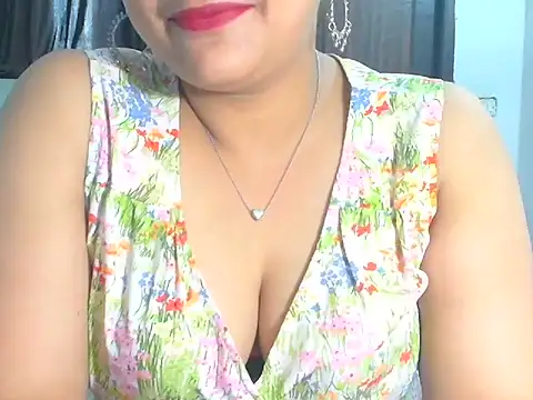 Snapshot of Maria_55 chatting on 06-18-26, 10:42 Maria 55 online show from 06-18-26, 10:42