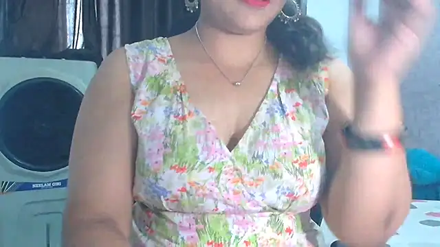 Snapshot of Maria_55 chatting on 07-12-26, 07:31 Maria 55 online show from 07-12-26, 07:31