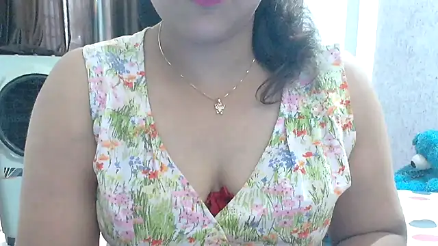 Snapshot of Maria_55 chatting on 05-30-26, 05:58 Maria 55 online show from 05-30-26, 05:58