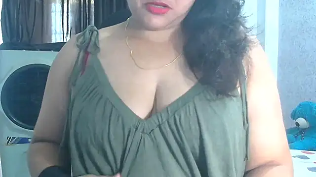 Snapshot of Maria_55 chatting on 07-13-26, 07:07 Maria 55 online show from 07-13-26, 07:07