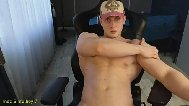 Snapshot of Richard_mils chatting on 03-26-26, 01:42 Richard mils online show from 03-26-26, 01:42