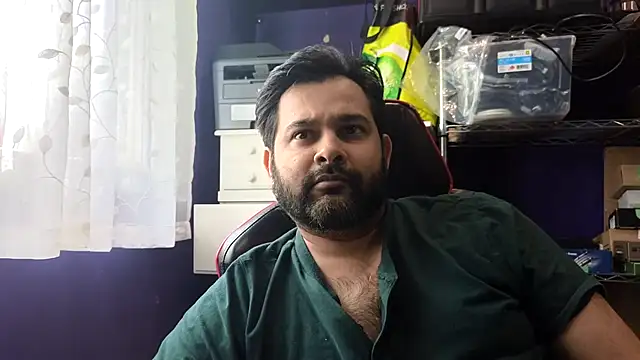 Snapshot of Sakhtlaundaz chatting on 06-15-26, 01:55 Sakhtlaundaz online show from 06-15-26, 01:55